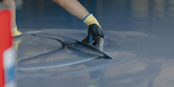 Pintar Fachadas de Casas Unifamiliares / Chalets en Santa Coloma de Gramenet · Pintura y Pavimentos para Pintar Garajes y Parkings