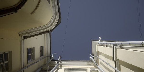 Trabajos Verticales en Fachadas de Edificios / Viviendas en Santa Coloma de Gramenet · Pintado de Edificios Altos, Patios Interiores de Luces y Estructura Complejas